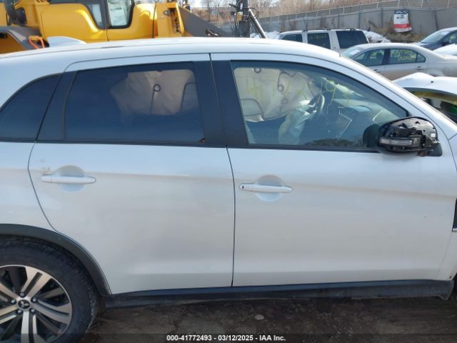 JA4ARUAU8NU024656 Mitsubishi Outlander Sport 2.0 Be Awc/2.0 Es Awc/2.0 Le Awc/2.0 Se Awc/2.0 Se Special Edition Awc