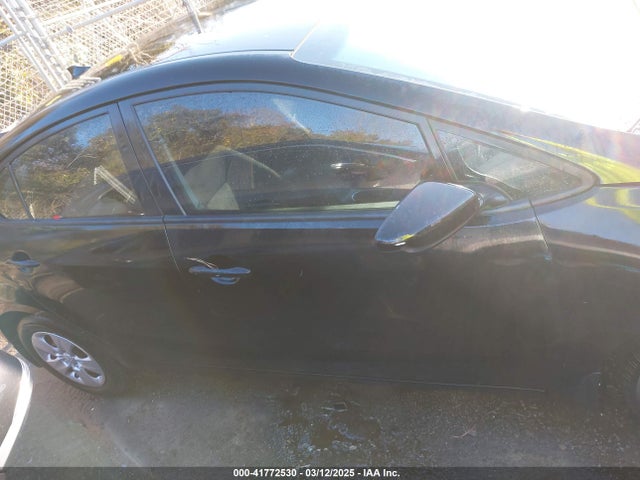 KNAFK4A61G5612006 KIA FORTE LX