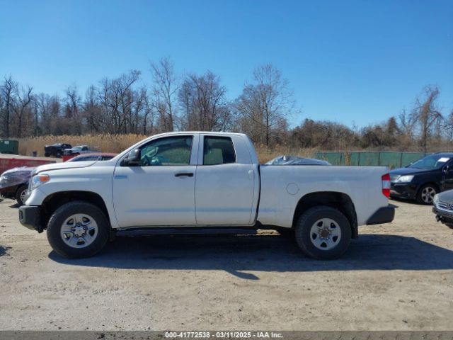 5TFUM5F19HX072045 Toyota Tundra Sr 4.6l V8