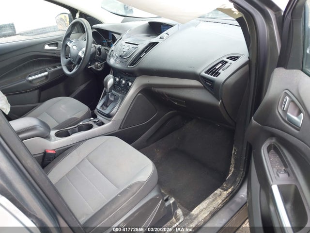 1FMCU9GX8EUC89147 Ford ESCAPE SE