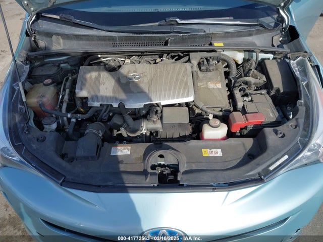 JTDKBRFU1G3024088 Toyota Prius Two
