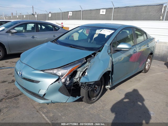 JTDKBRFU1G3024088 Toyota Prius Two