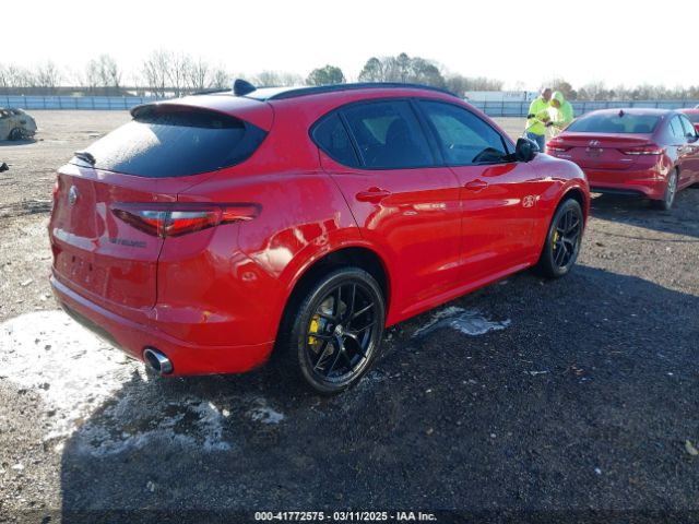 ZASPAKBN1M7D11070 Alfa Romeo Stelvio Ti Awd