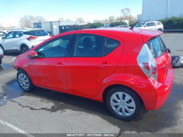 JTDKDTB37E1075172 Toyota Prius C Two