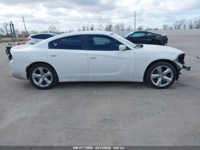2C3CDXBG3FH866899 Dodge Charger Se