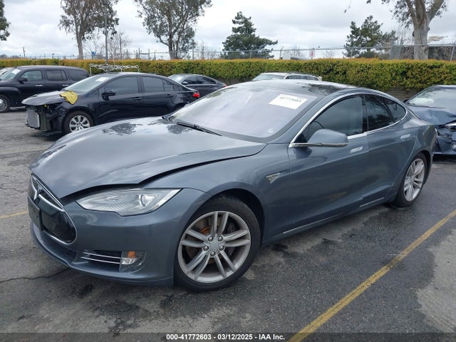 2013 TESLA MODEL S 5YJSA1CN8DFP21869 Photo 1
