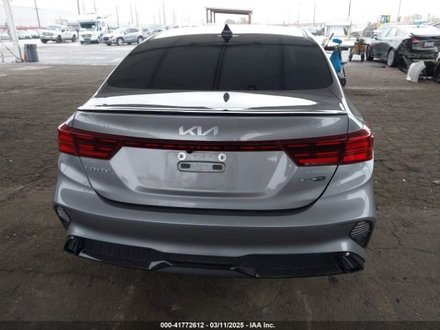 3KPF54AD6PE681500 KIA Forte Gt-line
