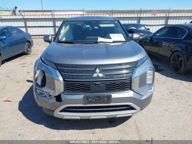 JA4J3VA88RZ048197 Mitsubishi Outlander Se