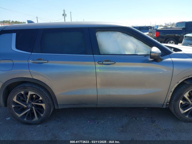 JA4J3VA88RZ048197 Mitsubishi Outlander Se