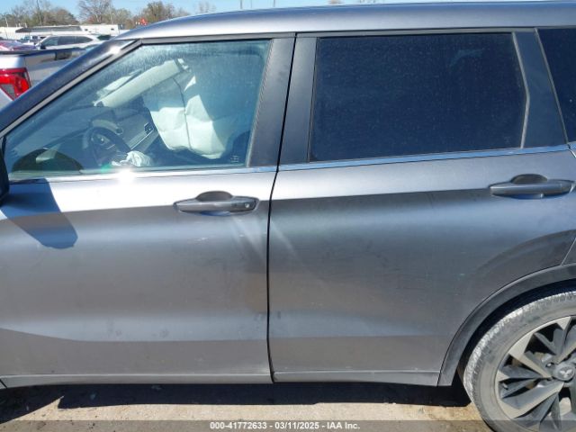 JA4J3VA88RZ048197 Mitsubishi Outlander Se