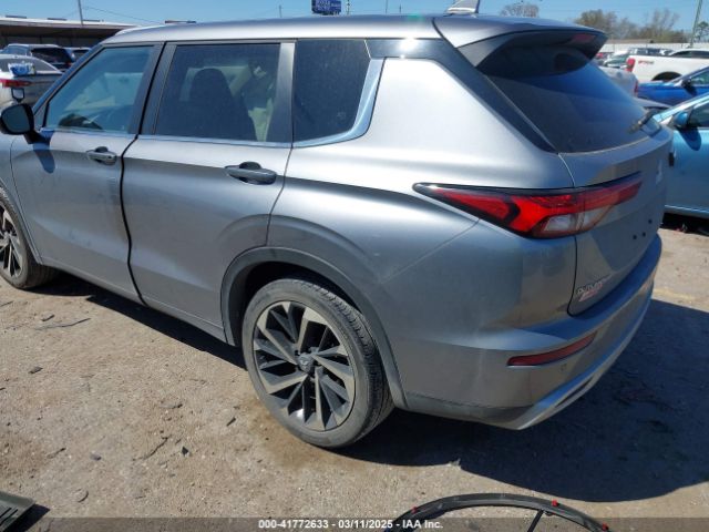 JA4J3VA88RZ048197 Mitsubishi Outlander Se