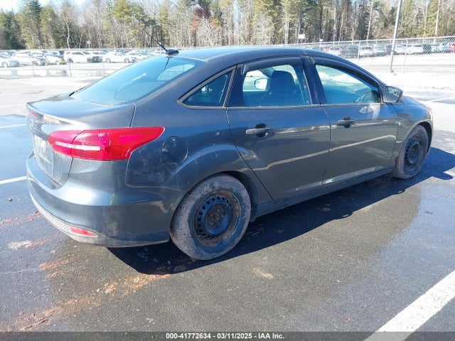 Ford FOCUS S 2016 1FADP3E25GL200802 Image 4