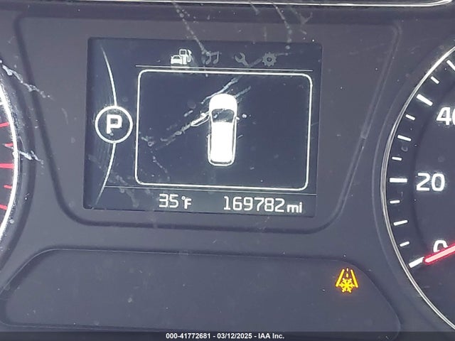 5XYPGDA58HG313895 KIA Sorento 3.3l Lx
