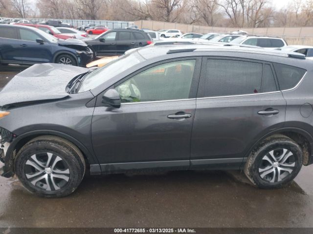 JTMBFREV3JJ229333 Toyota RAV4 LE