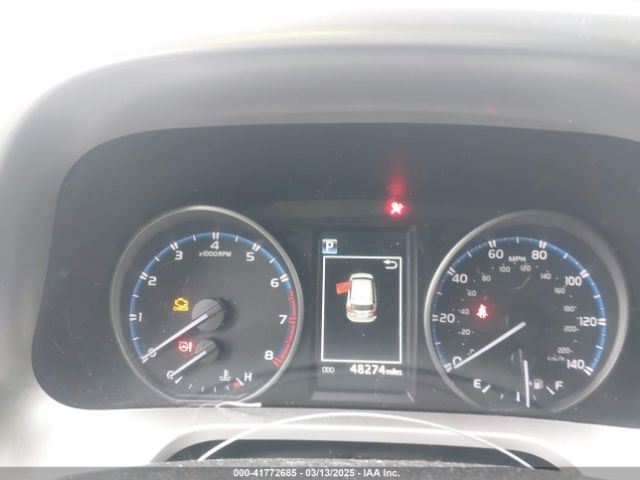 JTMBFREV3JJ229333 Toyota RAV4 LE