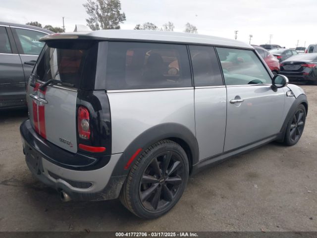 2010 MINI COOPER S CLUBMAN WMWMM3C58ATZ32863 Photo 3