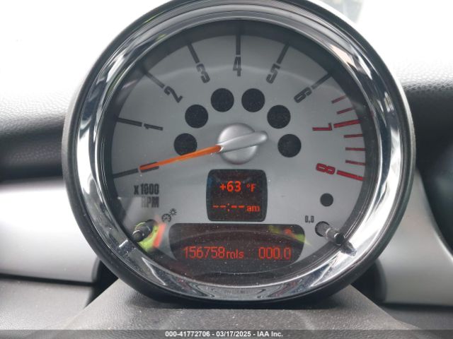 2010 MINI COOPER S CLUBMAN WMWMM3C58ATZ32863 Photo 6