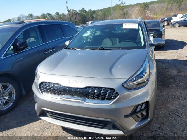 KNDCB3LC5N5527413 KIA Niro Lxs