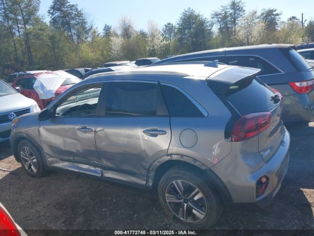 KNDCB3LC5N5527413 KIA Niro Lxs