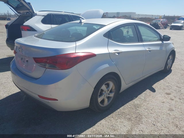 5NPDH4AE3EH525642 Hyundai ELANTRA SE