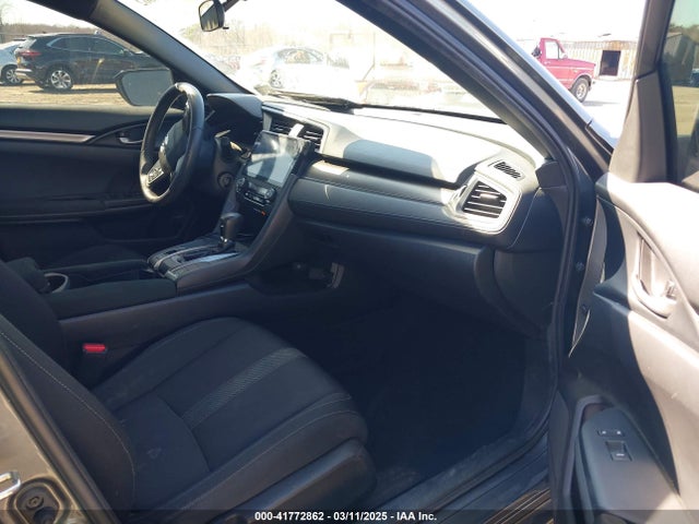 SHHFK7H31KU422745 Honda Civic Lx