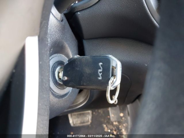 KNDJ23AU7N7832757 KIA SOUL LX