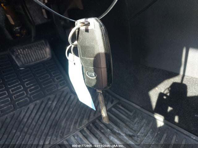 5XXGM4A70FG375948 KIA Optima Lx