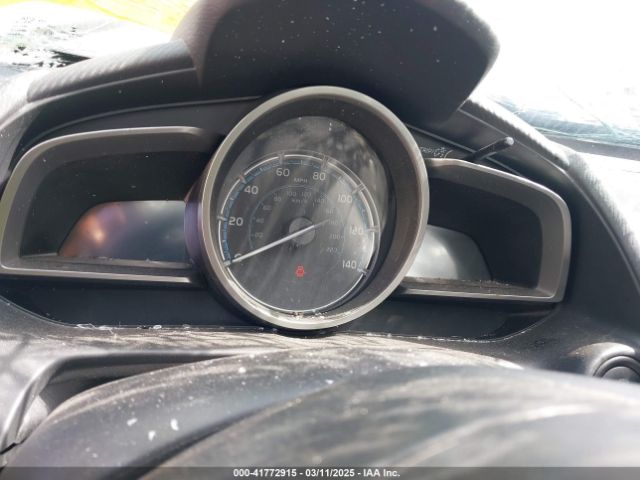 3MYDLBYV5KY521049 Toyota YARIS LE