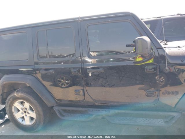 1C4HJXDG5NW180130 Jeep Wrangler Unlimited Sport S 4x4