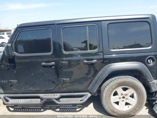 1C4HJXDG5NW180130 Jeep Wrangler Unlimited Sport S 4x4