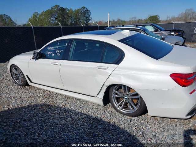WBA7F0C34HGM21738 BMW 750i