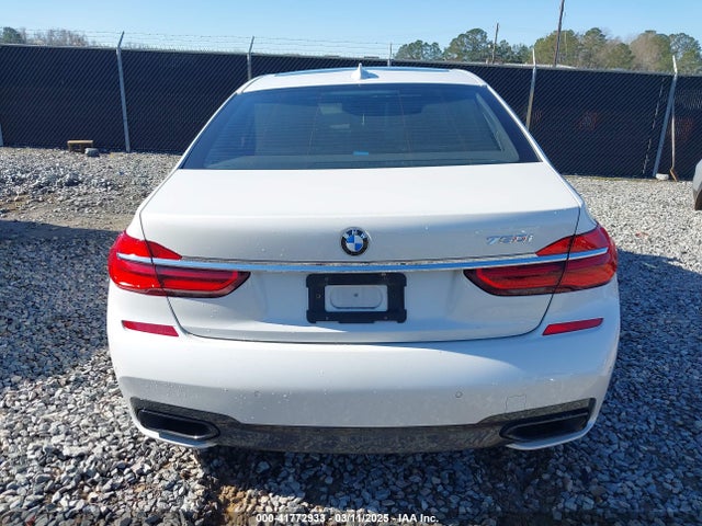 WBA7F0C34HGM21738 BMW 750i