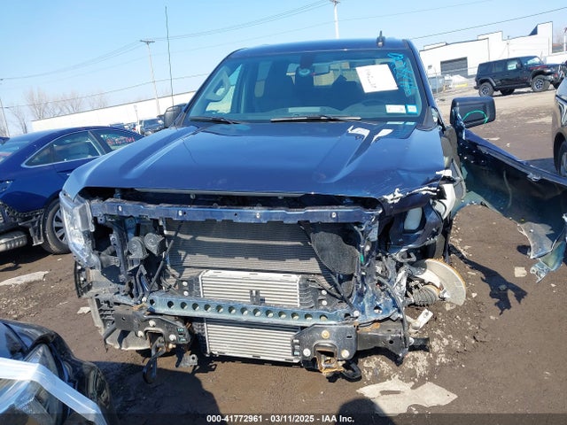 3GTP9GEK4NG109409 GMC Sierra 1500 Limited 4wd  Short Box Elevation With 3vl