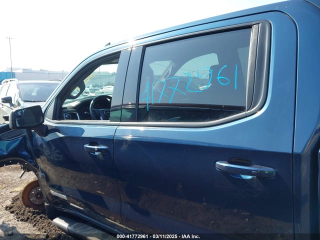 3GTP9GEK4NG109409 GMC Sierra 1500 Limited 4wd  Short Box Elevation With 3vl