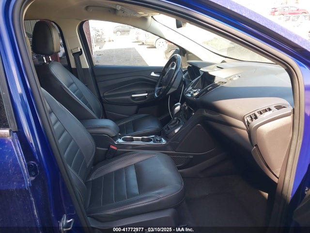 1FMCU9JXXGUB58961 Ford Escape Titanium