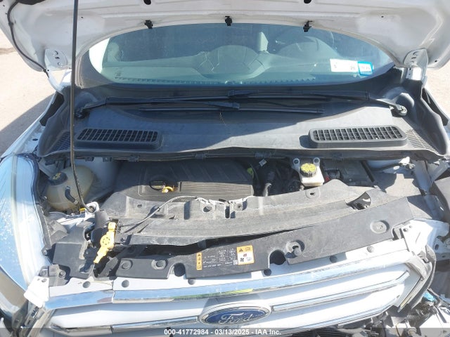 1FMCU9GD0JUA11830 Ford ESCAPE SE