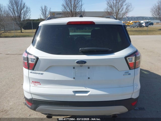 1FMCU9GD0JUA11830 Ford ESCAPE SE