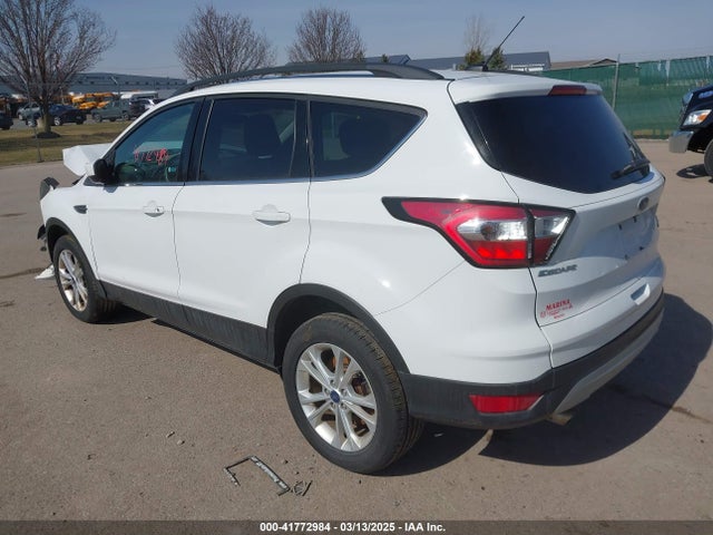1FMCU9GD0JUA11830 Ford ESCAPE SE