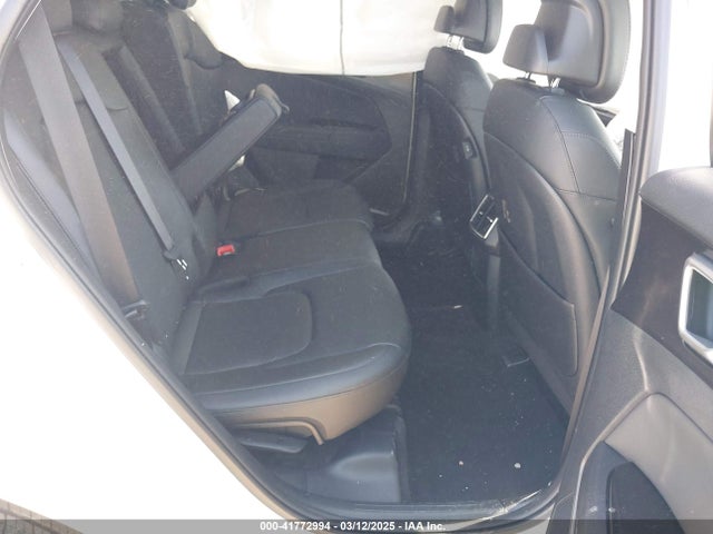 5XYK33DF4SG269101 KIA Sportage Ex