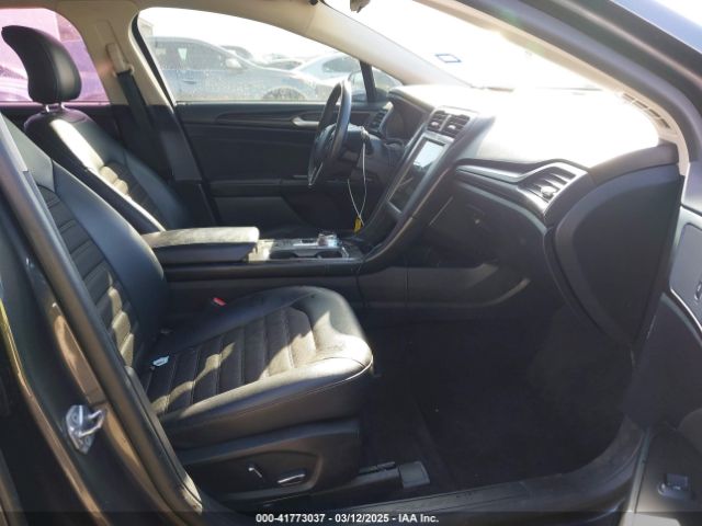 3FA6P0LU8JR116073 Ford Fusion Hybrid Se