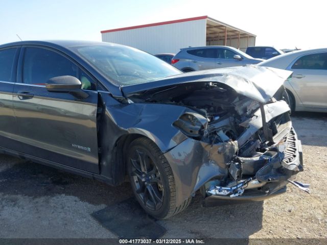 3FA6P0LU8JR116073 Ford Fusion Hybrid Se