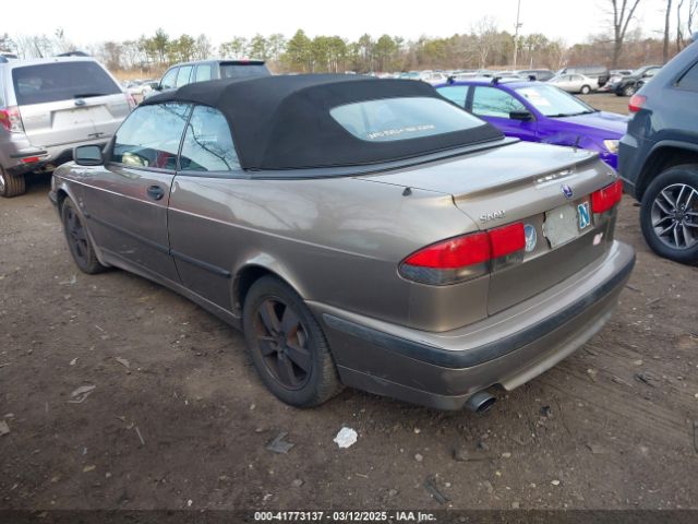 2003 SAAB 9-3 YS3DF78K737001021 Photo 2