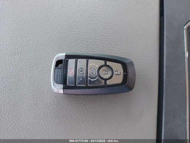 1FMJU2AT1JEA16611 Ford Expedition Limited