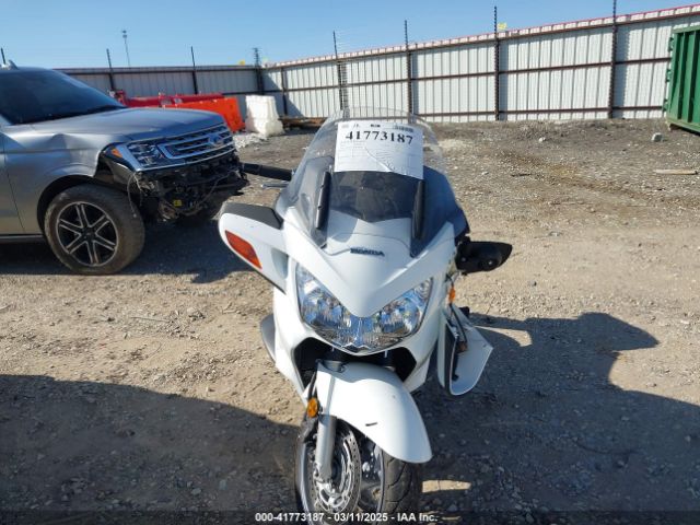 2011 HONDA ST1300 JH2SC5170BK700124 Photo 4