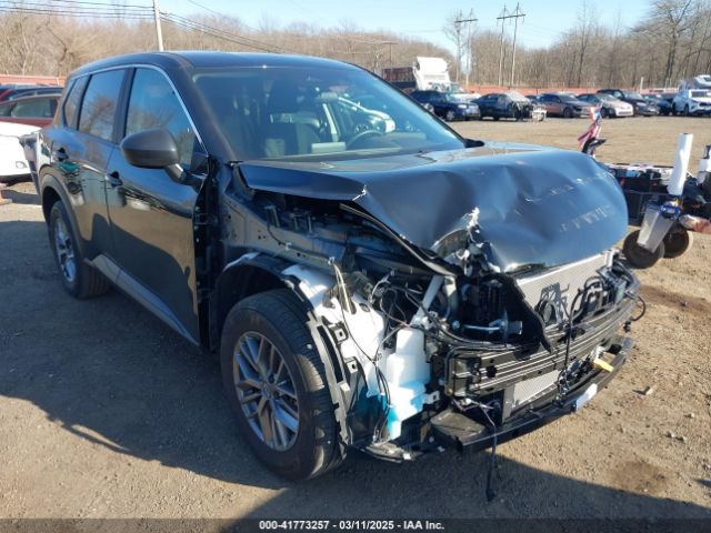 5N1BT3AB6PC882474 Nissan Rogue S Intelligent Awd