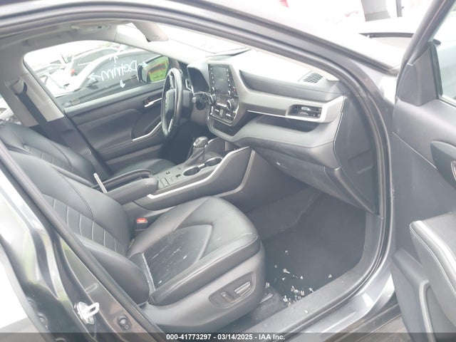 5TDGZRAH1LS013144 Toyota Highlander Xle
