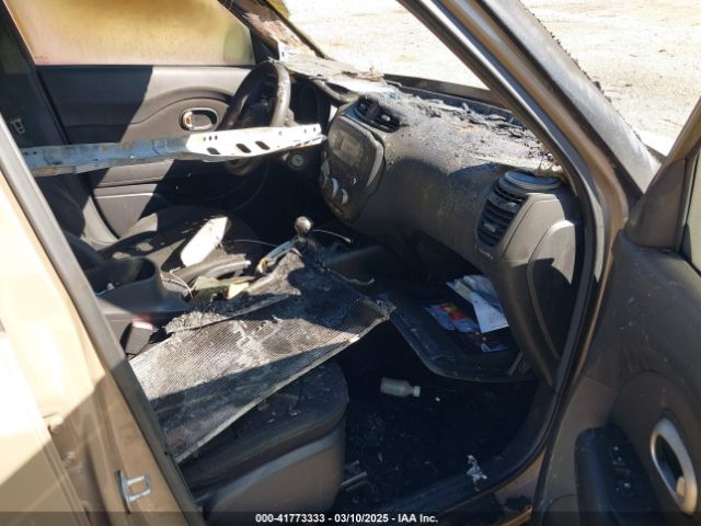 KNDJN2A29E7073514 KIA Soul