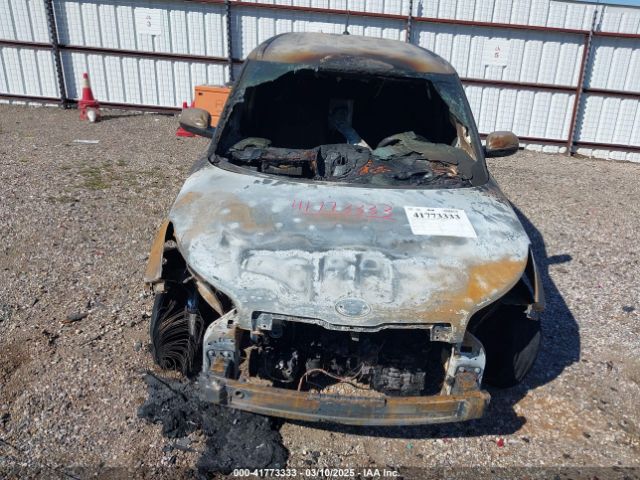 KNDJN2A29E7073514 KIA Soul