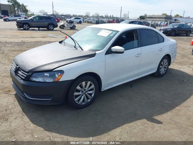 1VWAT7A39FC082523 Volkswagen Passat 1.8t Wolfsburg Edition