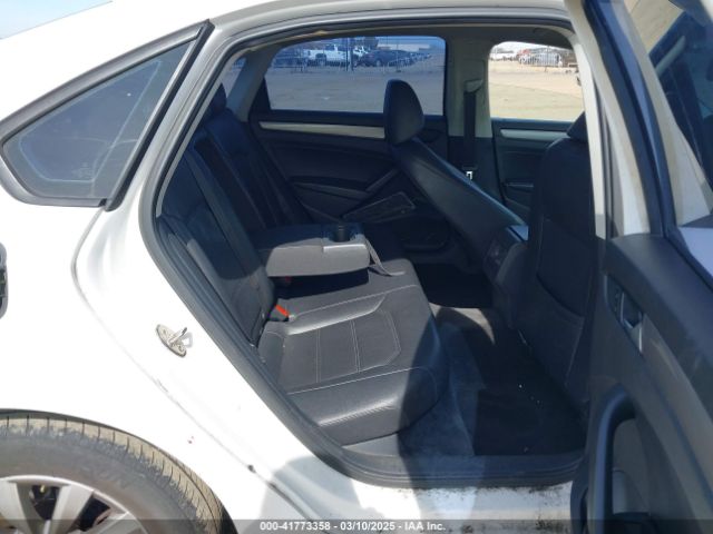 1VWAT7A39FC082523 Volkswagen Passat 1.8t Wolfsburg Edition